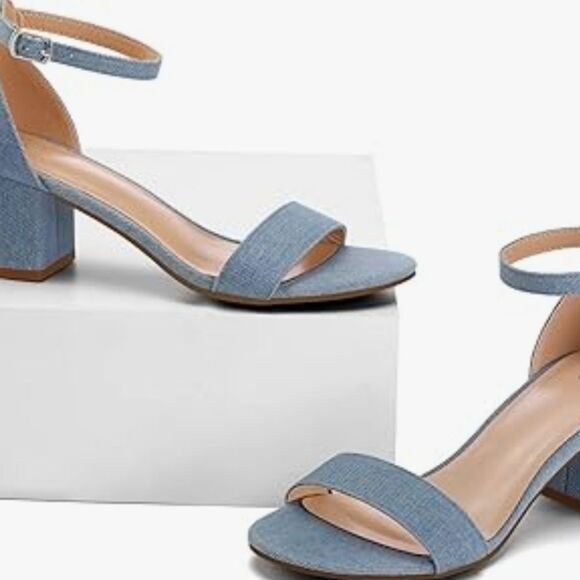 BRAND NEW WELLSFOUNTN DENIM MATERIALS LOW-HEEL SANDAL - Picture 4 of 13